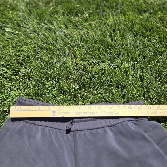 Lululemon Women's Black and Grey Joggers-track Pants Size 6 (26x31.5) - Picture 12 of 14